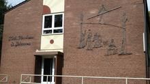 unbekannt: Drahtrelief &bdquo;Don Bosco als Seilt�nzer&ldquo; (1959-61)